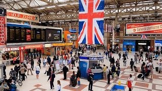 A Walk Through The London Victoria Station London England [upl. by Assilym356]