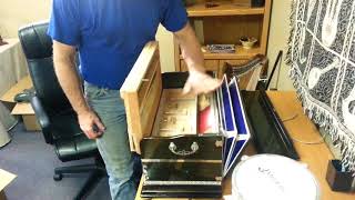 How a Harmonium Works  One Minute Explanation [upl. by Ettevi]